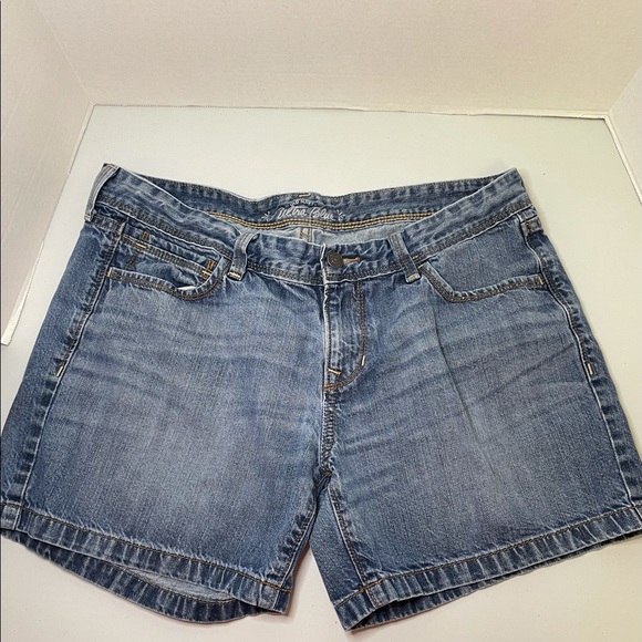 Old Navy Denim Jeans Shorts Size 12 - Picture 2 of 11